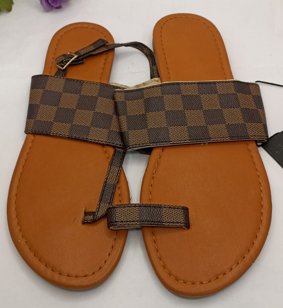 Shoe